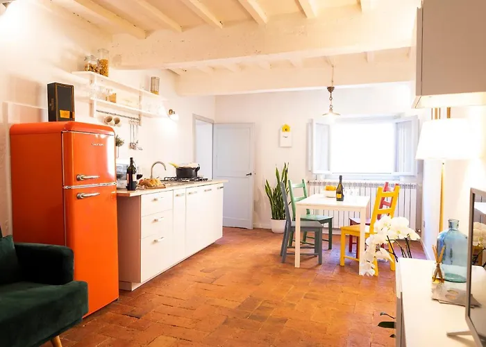 Orange Tuscany Flat