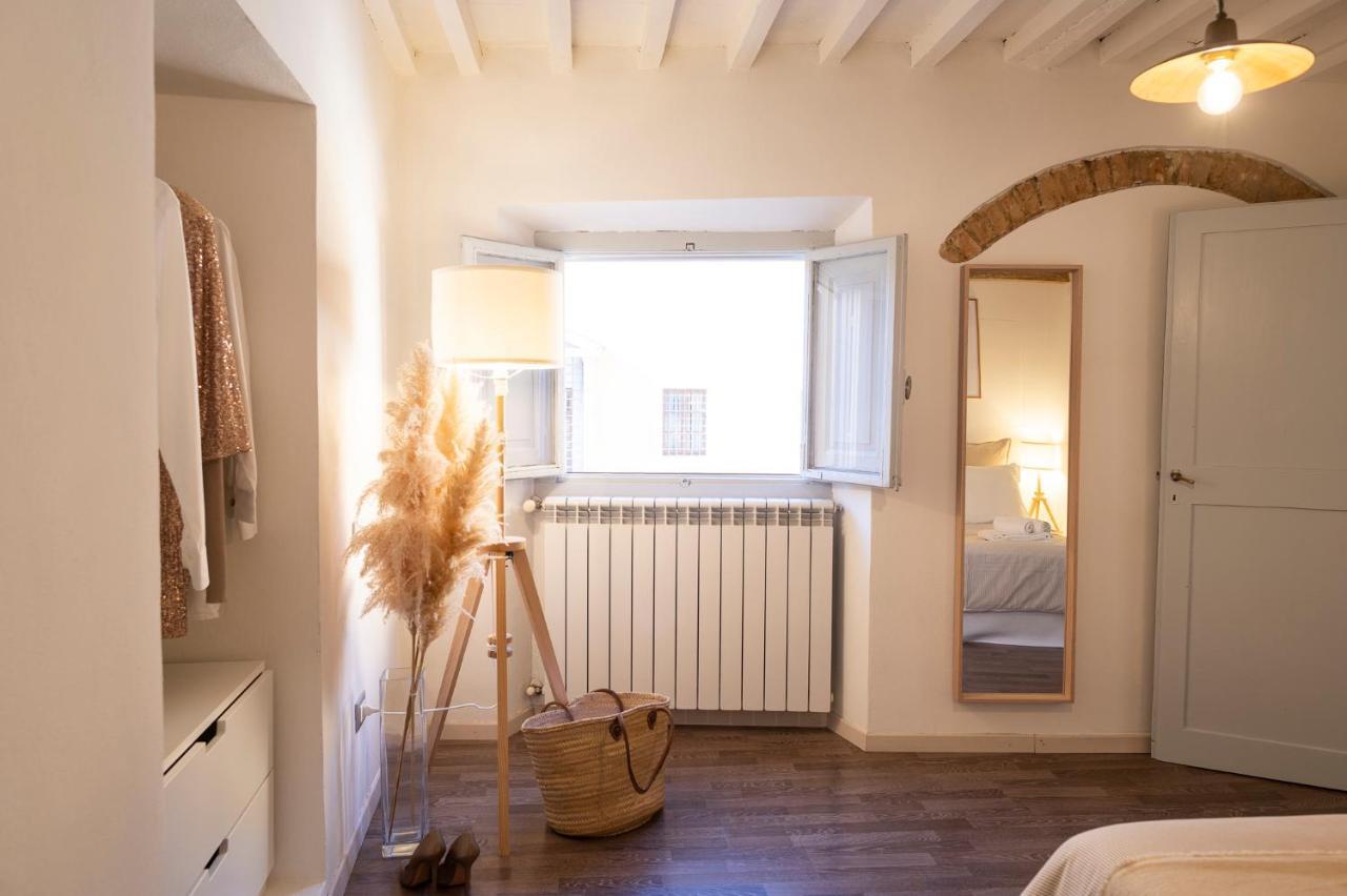 Orange Tuscany Flat *