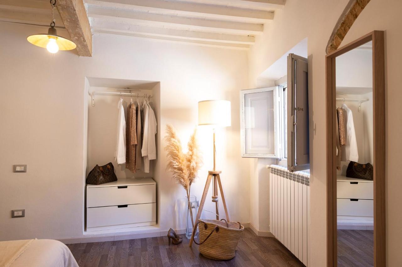 Orange Tuscany Flat