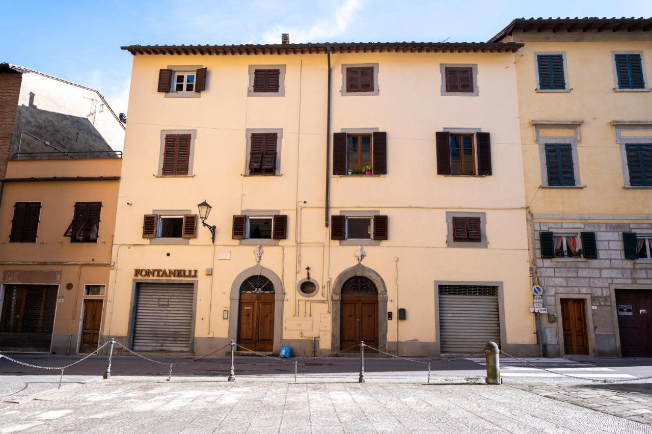 Orange Tuscany Flat * San Miniato